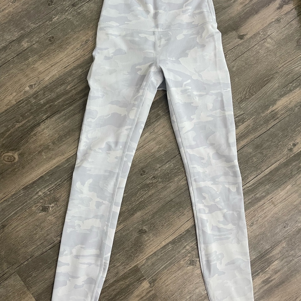 Lululemon Camouflage Leggings- XS